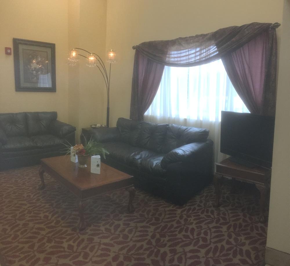 Super 8 By Wyndham Baton Rouge/I-10 Motel Bagian luar foto
